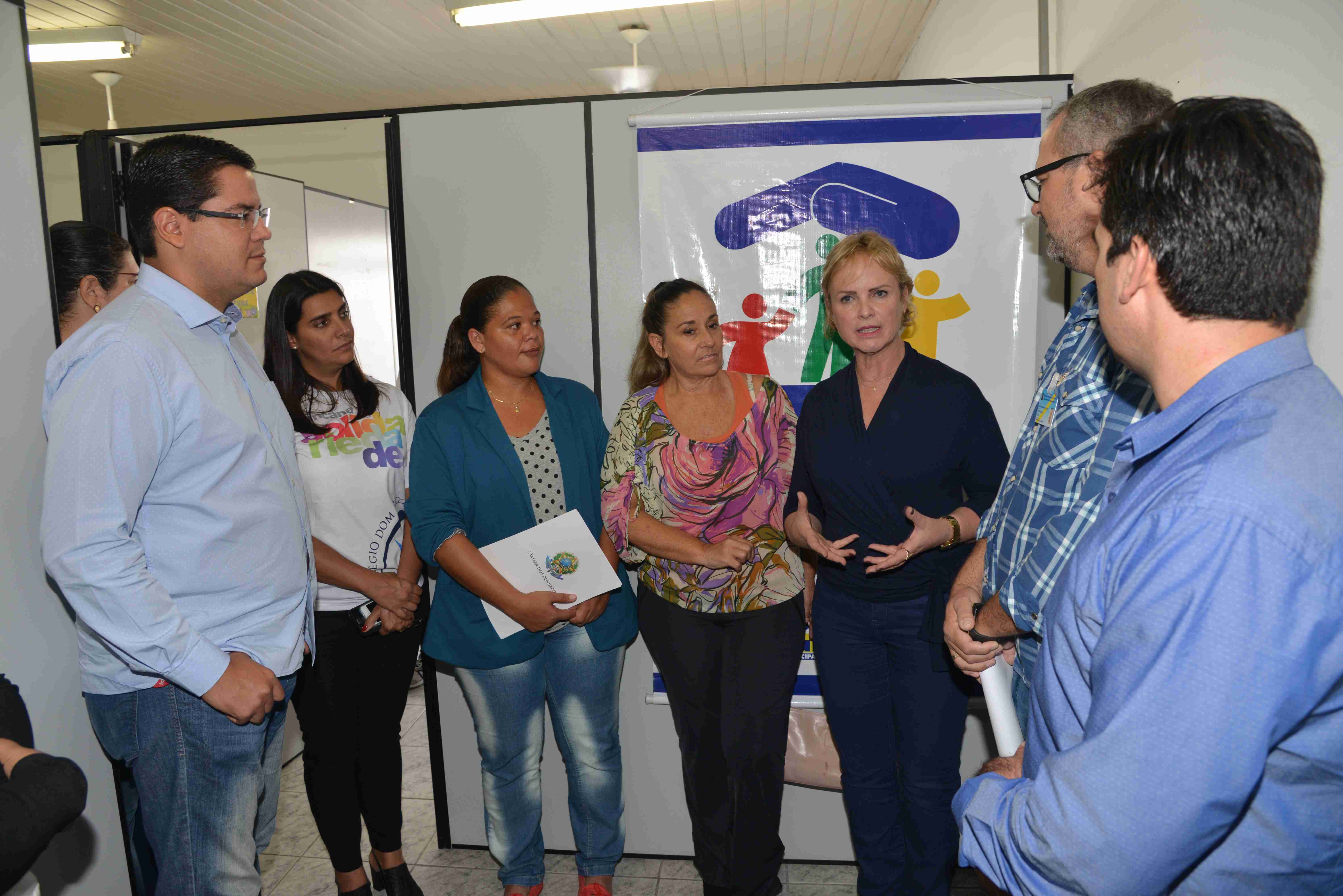 Aguilar Junior anuncia implantação de Conselho Tutelar na região Sul, durante cerimônia de entrega de veículo para entidade 