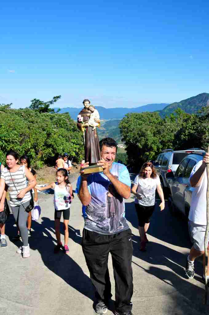 Caminhada Penitencial e procissão marcam festejos de Santo Antonio em Caraguatatuba (Fotos: Luís Gava/PMC)