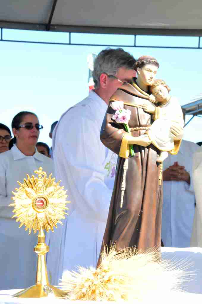 Caminhada Penitencial e procissão marcam festejos de Santo Antonio em Caraguatatuba (Fotos: Luís Gava/PMC)