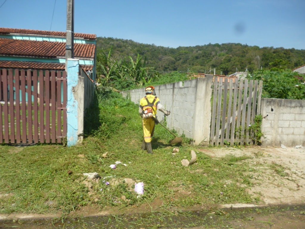 Megaoperação de drenagem de valas está no bairro do Getuba