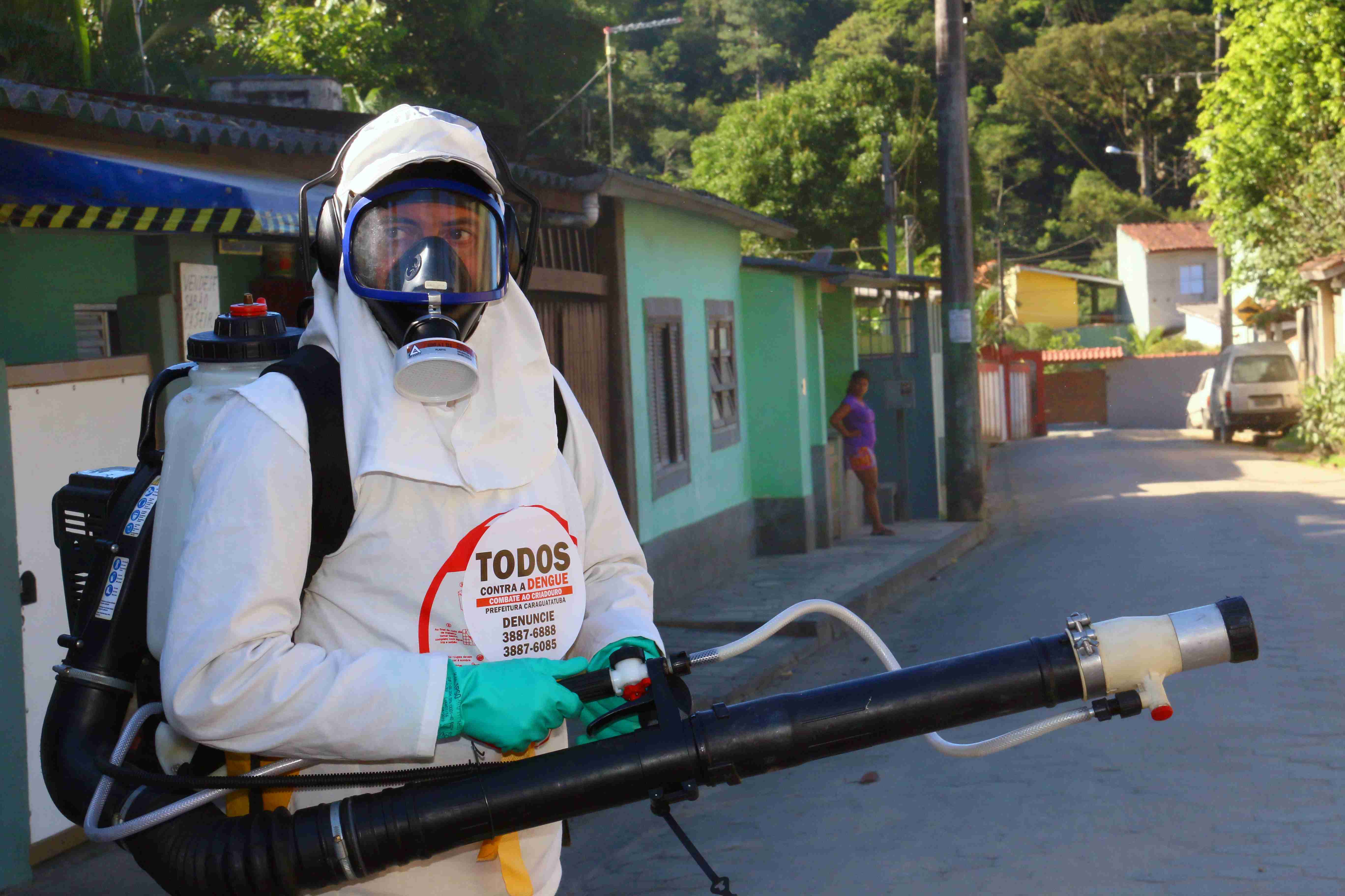 Mutirão ‘Todos contra a Dengue’ realiza vistorias no Poiares e Tinga (Fotos: Divulgação/PMC)