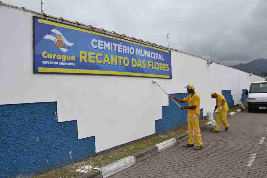 Cemitério Municipal do Indaiá aguarda três mil pessoas no Dia de Finados em Caraguatatuba (Fotos: Cláudio Gomes/PMC)