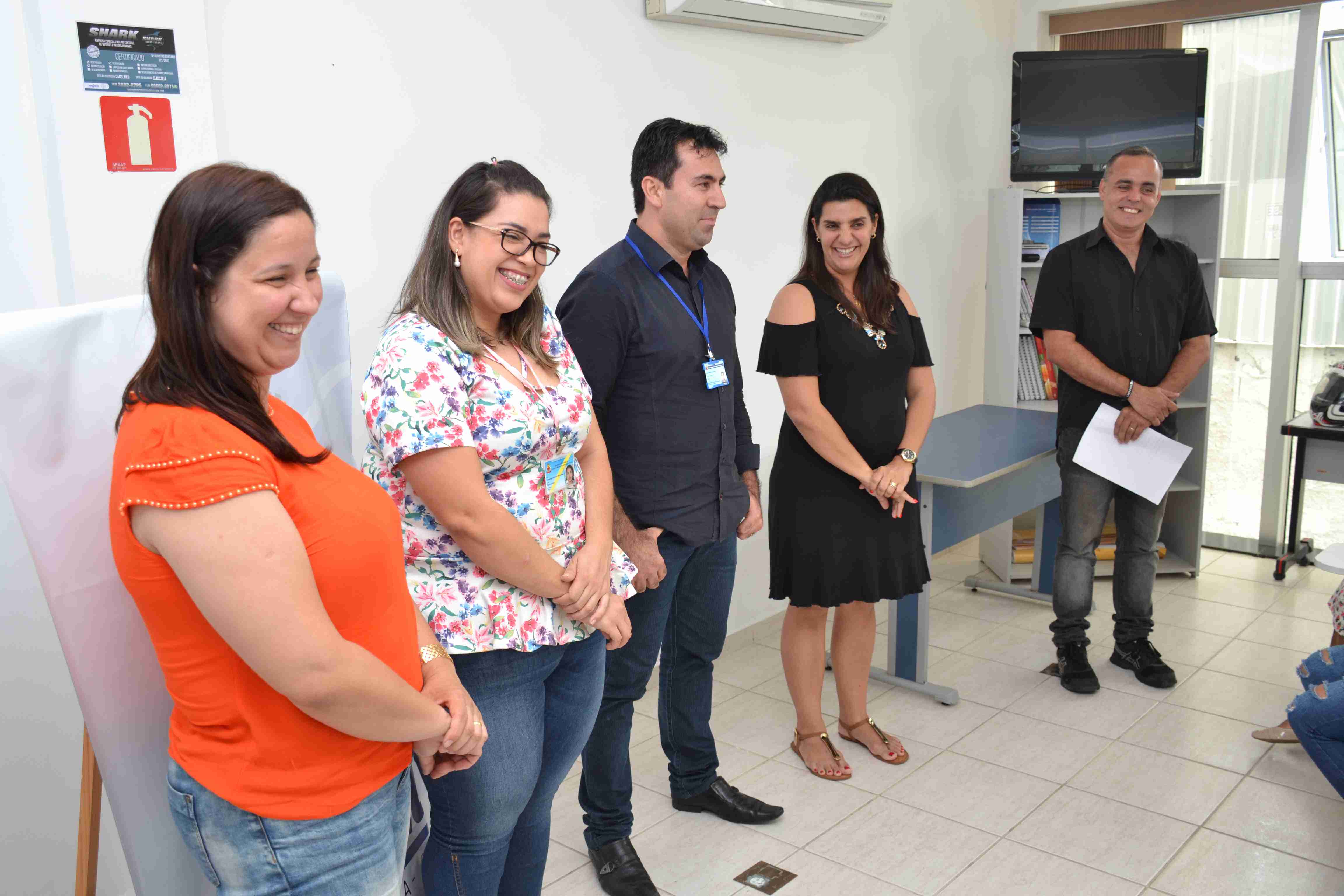 Prefeitura e Fundo Social entregam certificados das oficinas de culinária (Fotos: Cláudio Gomes/PMC)