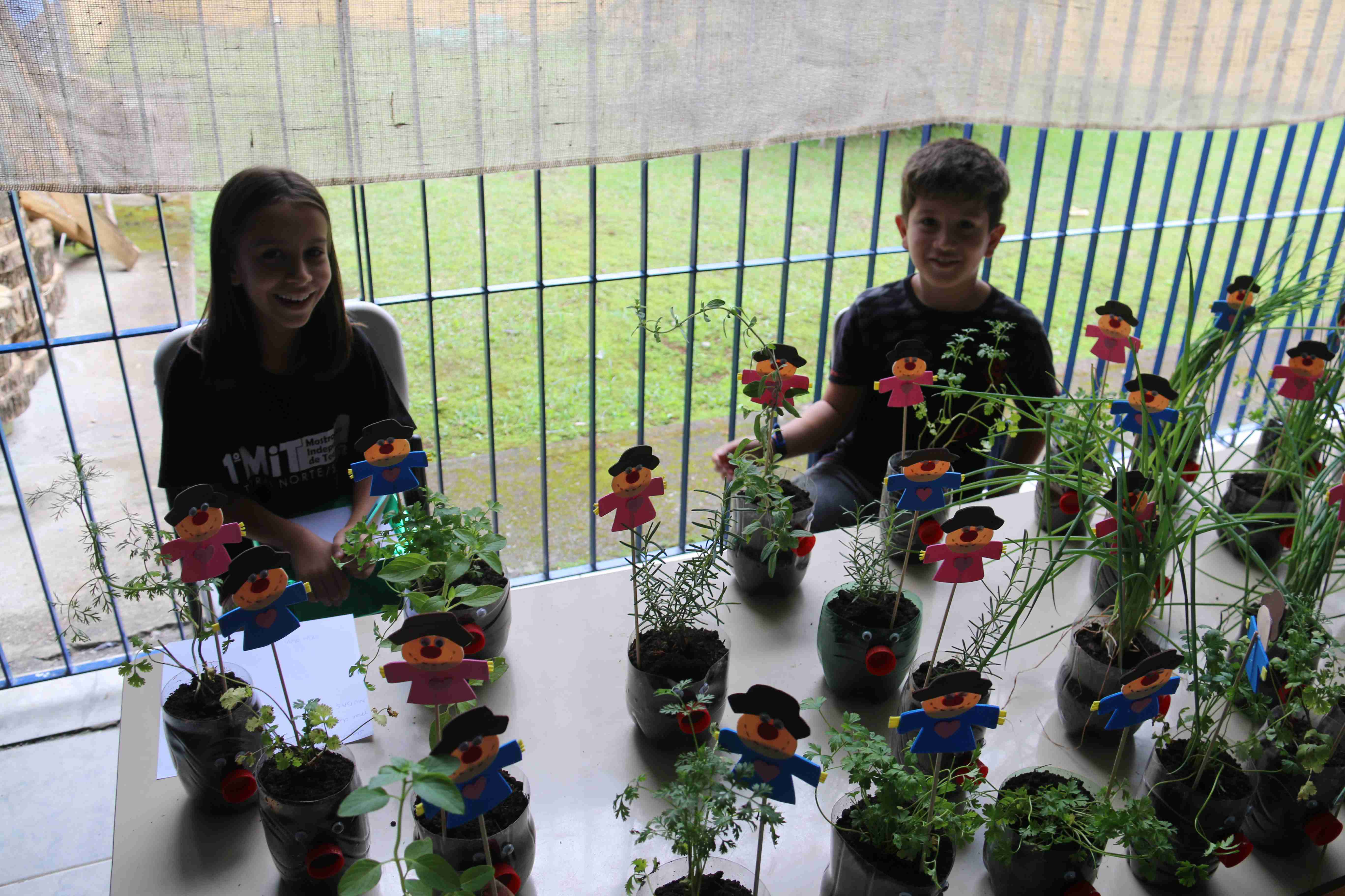 Feira de Empreendedorismo movimenta escola do Jardim Califórnia