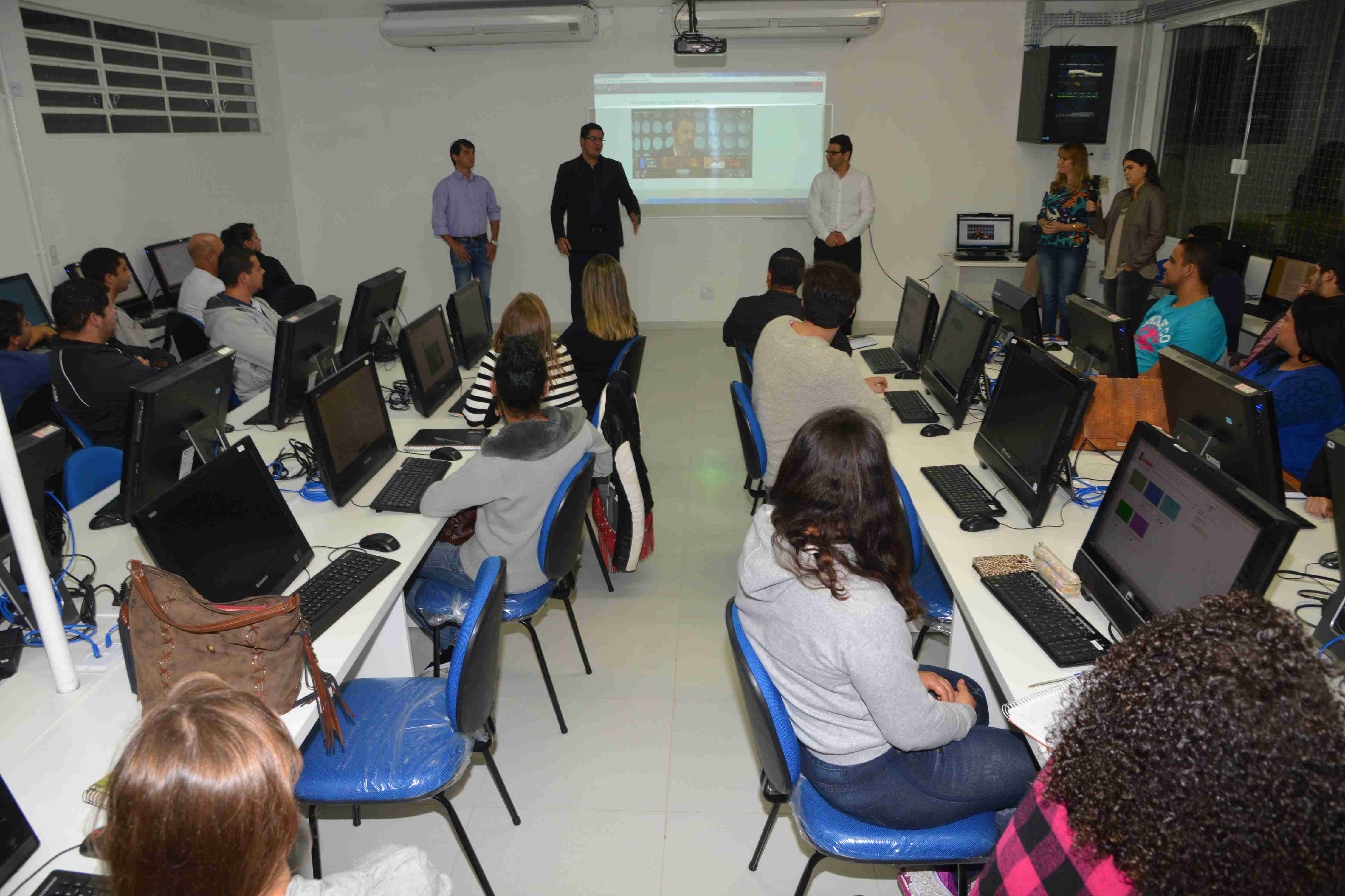 Univesp encerra primeiro semestre em Caraguatatuba e aulas retornam 26 de fevereiro (Fotos: Cláudio Gomes/PMC)