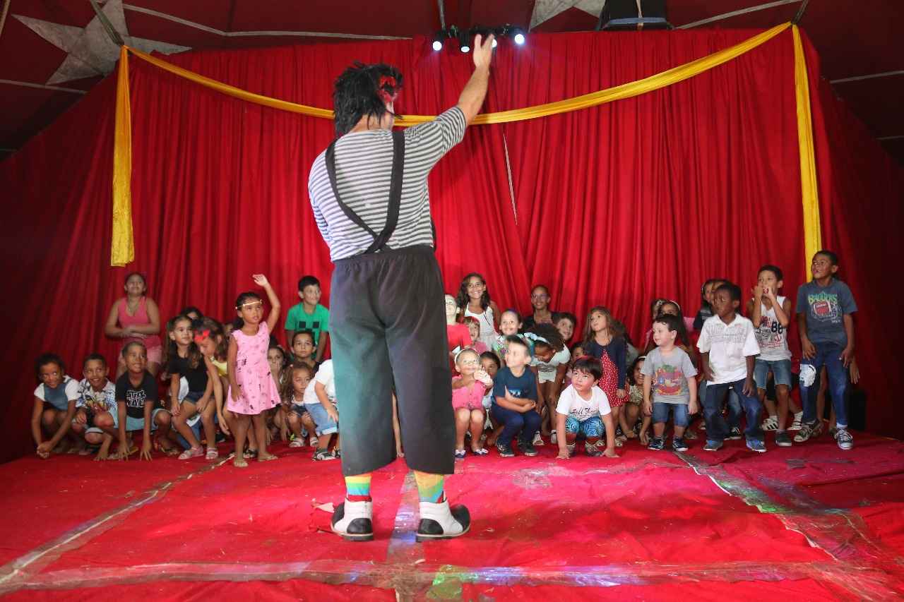 Sepedi leva idosos da Vila Vicentina ao Circo