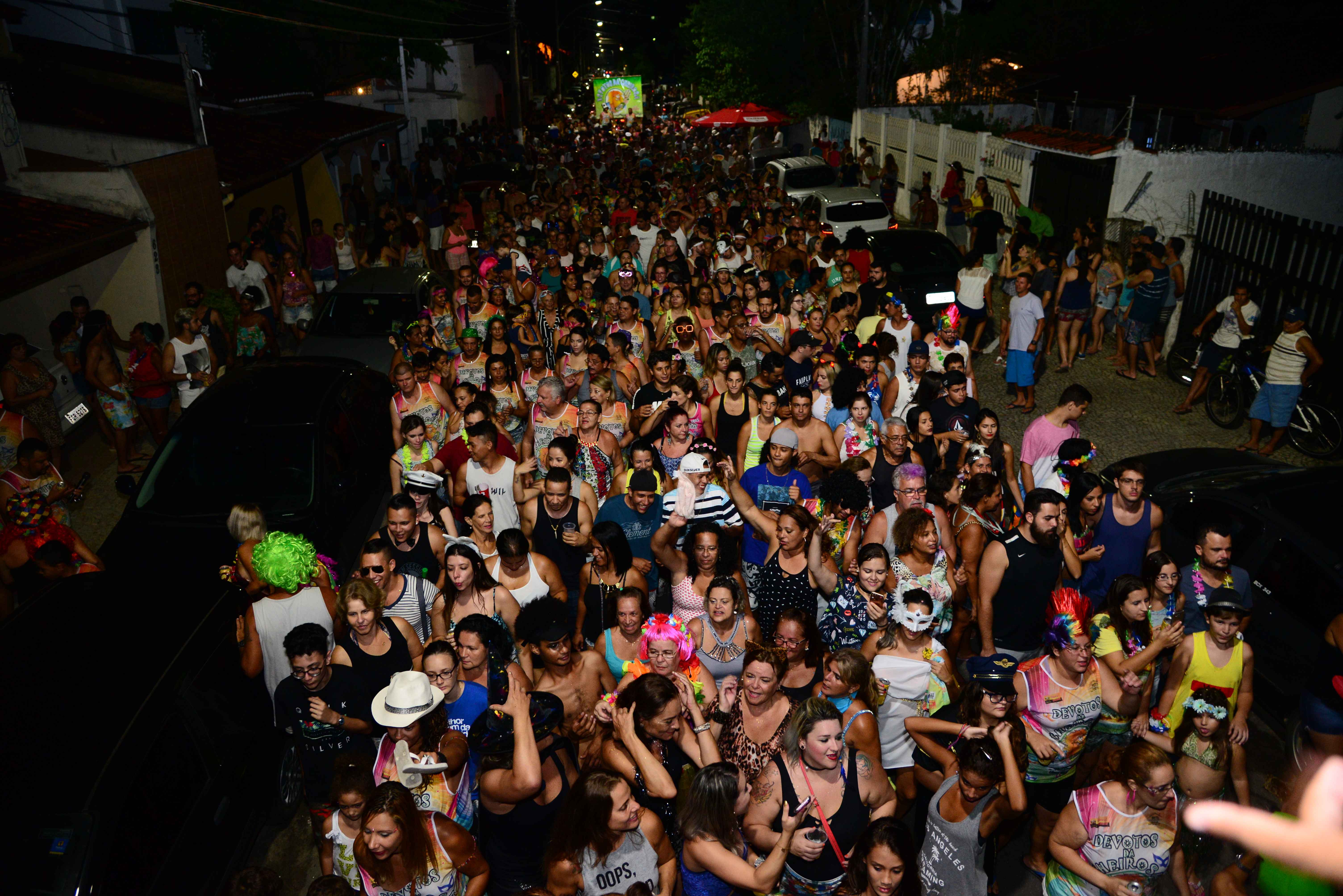 Bloco Tropa D’Litro e Devotos da Cheirosa animam Carnaval na região Norte (Cláudio Gomes/PMC)