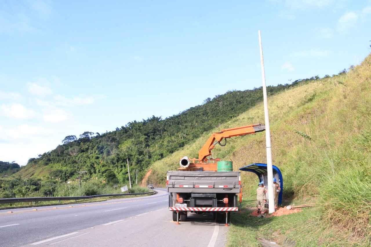 05_04 EDP tenta barrar obras de iluminação na serrinha 1