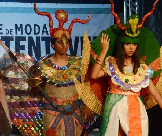 Desfile de Moda Sustentável é contagiado pelo Egito e seus encantos