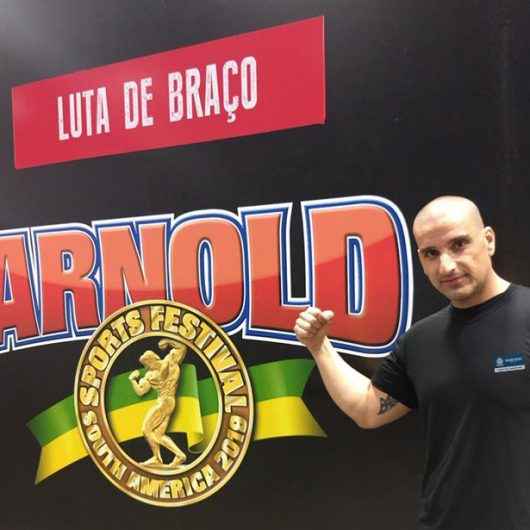 Atleta de Caraguatatuba é campeão Latino Americano de Luta de Braço