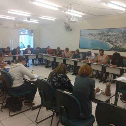 Agentes comunitários de saúde da Prefeitura de Caraguatatuba recebem ética e disciplina no serviço público