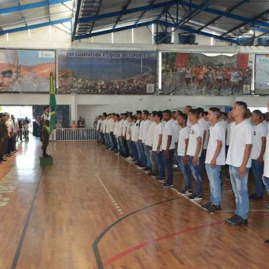 Junta Militar de Caraguatatuba segue com entrega de certificados de reservistas