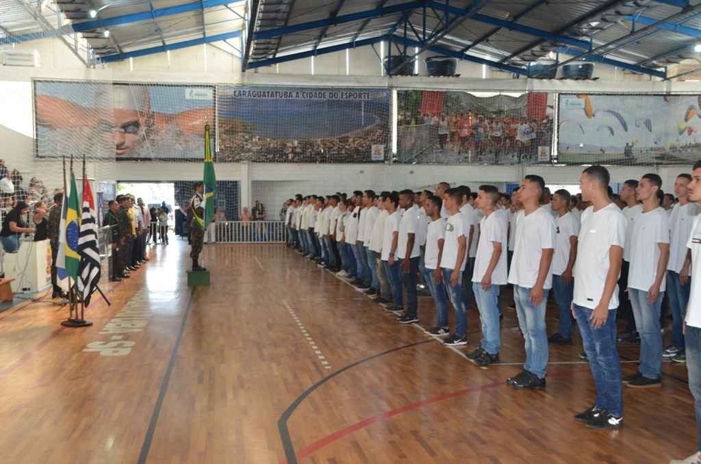 Exército Brasileiro - Chegou a hora de se alistar! Se você é do sexo  masculino e completa 18 anos em 2018 (independente do mês de aniversário),  você deve se alistar até 30