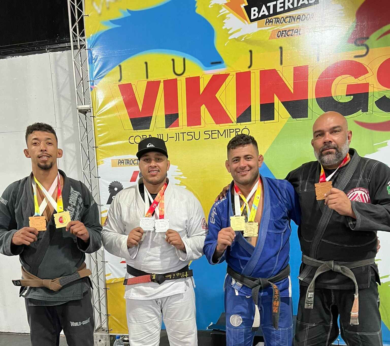 Atletas De Caraguatatuba Conquistam Oito Medalhas Em Campeonato De Jiu Jitsu Em Itaquaquecetuba