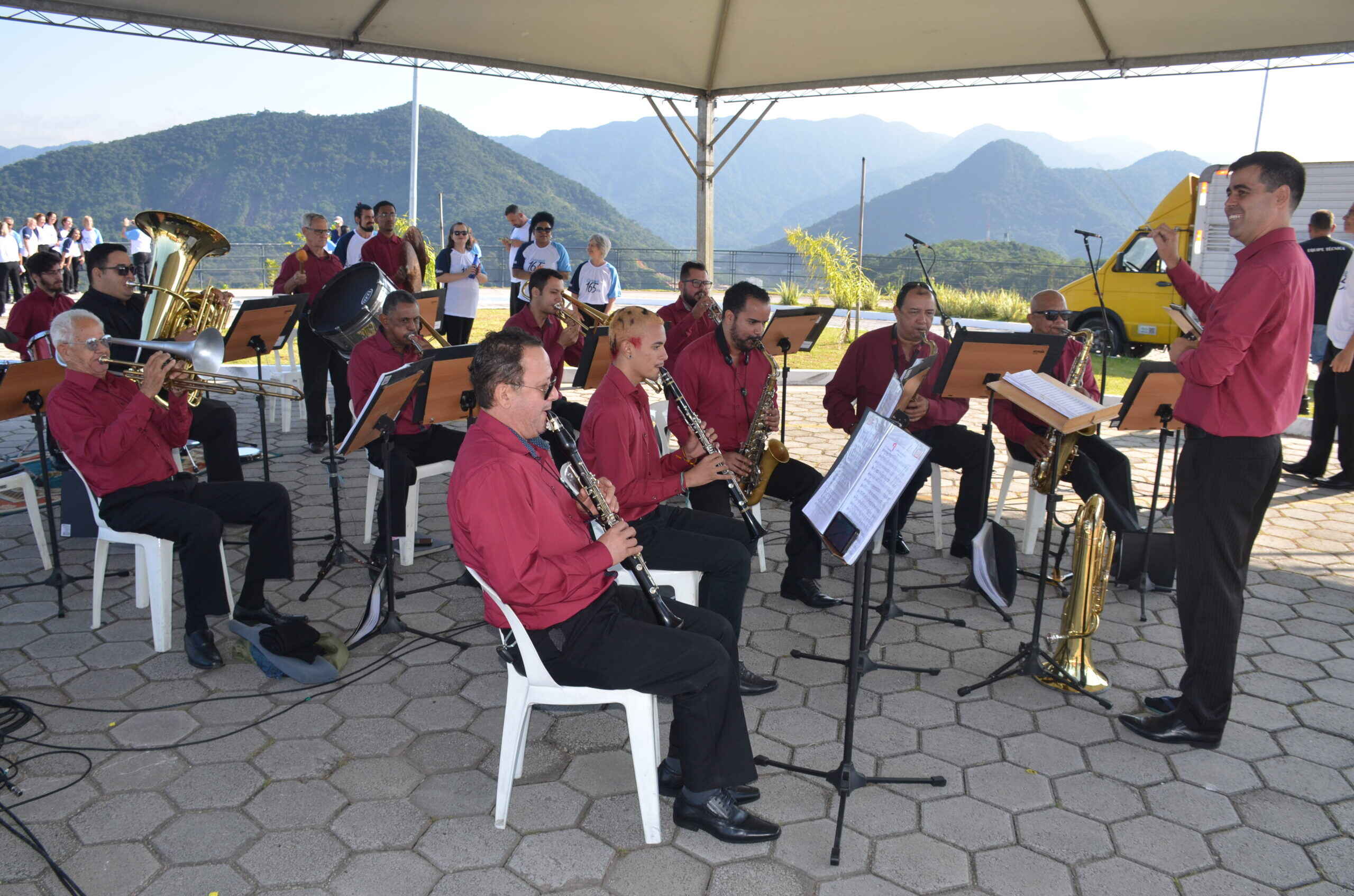 Dança, Música , Samba e Pirotécnia encantam o público na abertura dos 61º  Jogos Regionais em Caraguatatuba – Prefeitura de Caraguatatuba