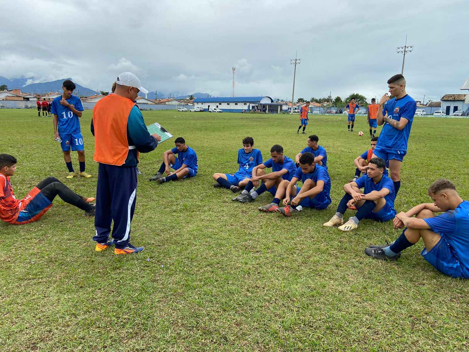 Atletas de Caraguatatuba participam da Fase Sub Regional dos 37º