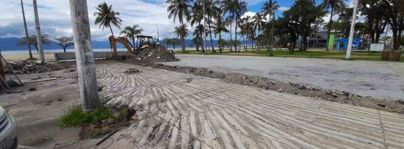 Prefeitura de Caraguatatuba reforma quadra de basquete da Praça Ton Ferreira