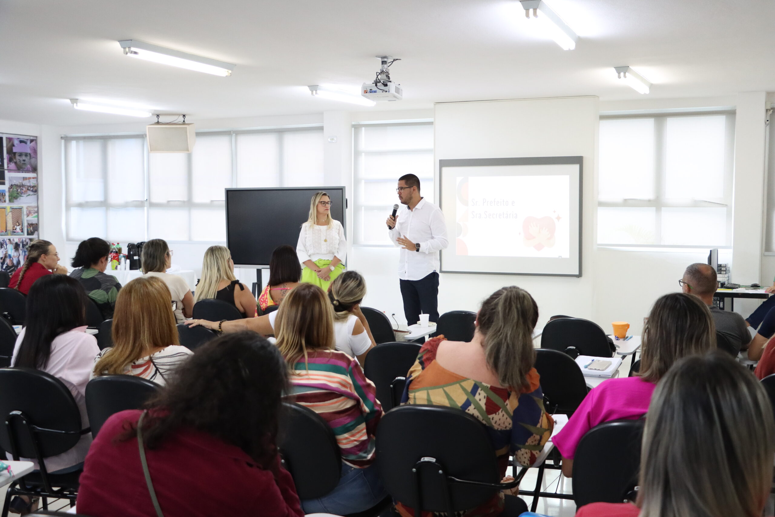 Escolas que cuidam do desenvolvimento socioemocional de seus alunos