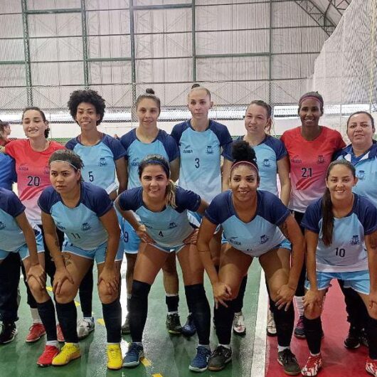 Futsal feminino de Caraguá vence Itaquaquecetuba e avança para semifinal dos Jogos Regionais