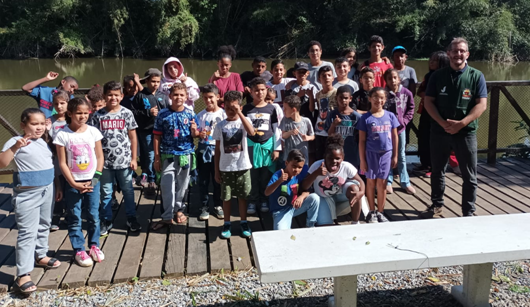 Parque Natural do Juqueriquerê recebe crianças do projeto Semeando o Adolescer