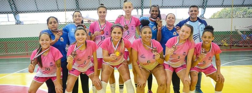 Conquista inédita: meninas do Futsal de Caraguatatuba ficam em 3° lugar nos Regionais