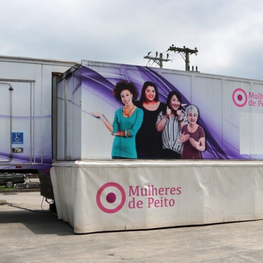 Carreta da mamografia inicia atendimentos e fica até sábado no Perequê-Mirim
