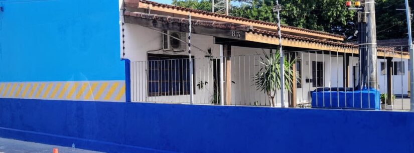 Prefeitura de Caraguatatuba pinta fachada da Secretaria de Mobilidade Urbana e Proteção ao Cidadão