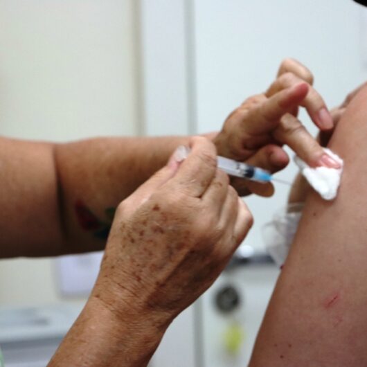 ‘Dia D de Vacinação’ será neste sábado em todas as Unidades Básicas de Saúde de Caraguatatuba