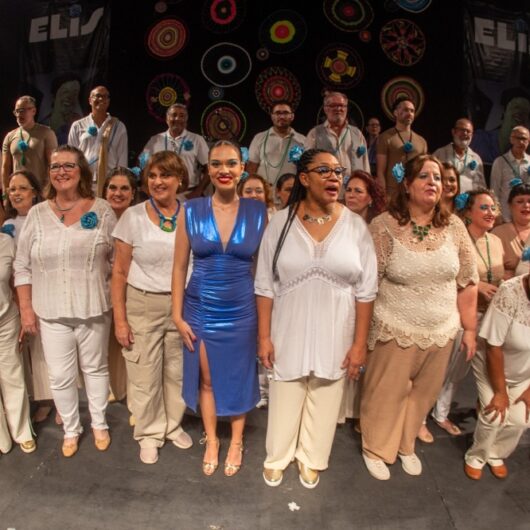 Teatro Mario Covas apresenta “Cantando Elis“ do Coral Associação Sabesp