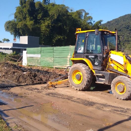 Prefeitura de Caraguatatuba instala sistema de drenagem no Jardim Santa Rosa
