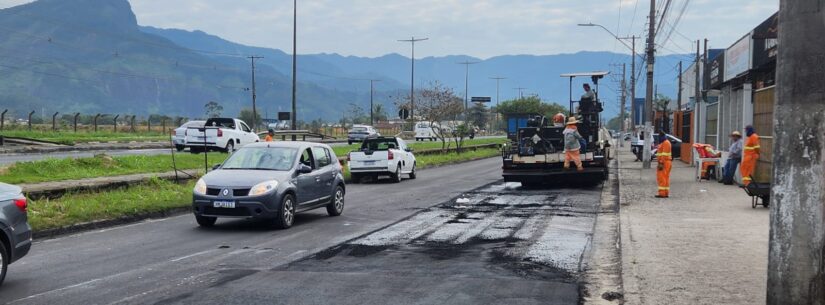 Prefeitura de Caraguatatuba realiza recapeamento de vicinais da SP-55