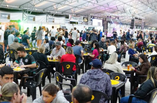 7º Caraguá Beer Festival reúne 50 sabores de cerveja artesanal e segue até domingo na Praça da Cultura