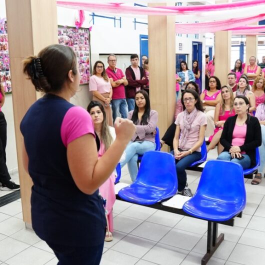 Palestra sobre diagnóstico do câncer de mama encerra Campanha do Outubro Rosa no Paço Municipal de Caraguatatuba