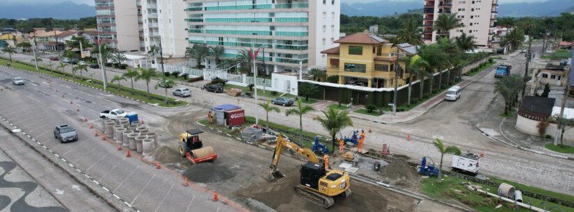 Obra de sistema de drenagem no Aruan continua