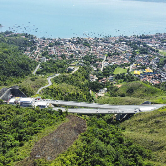 Rodovia dos Tamoios contará com operação para o Ano Novo