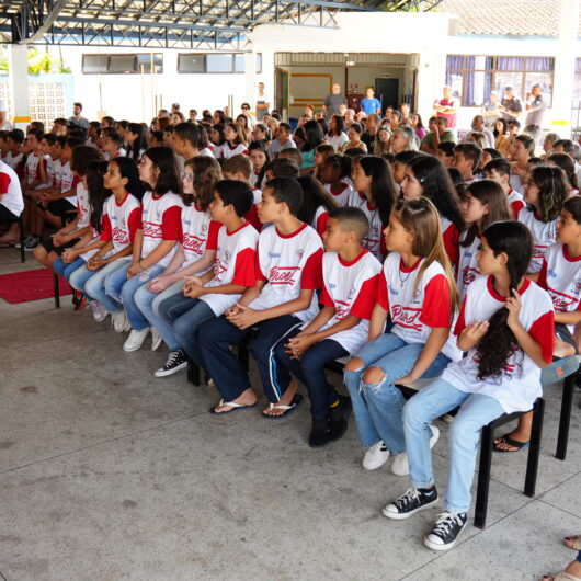 Alunos da EMEI/EMEF Benedito Inácio Soares participam de formatura do Proerd, nesta terça-feira (26)