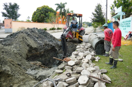 Prefeitura de Caraguatatuba acelera obras de drenagem antes do período de chuvas