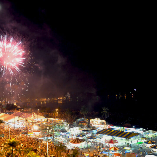 Tradicional queima de fogos em Caraguatatuba será em três pontos da cidade