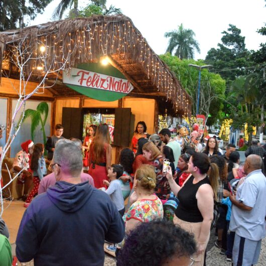 Natal em Caraguá tem Casa do Papai Noel, praças iluminadas e apresentações musicais