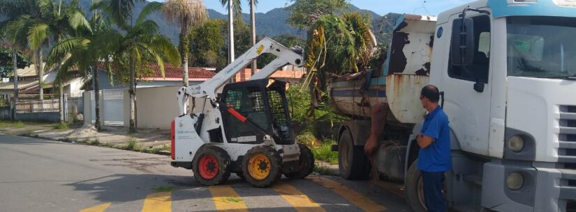 Prefeitura prossegue com força-tarefa na limpeza dos bairros, preparando a cidade para temporada de verão