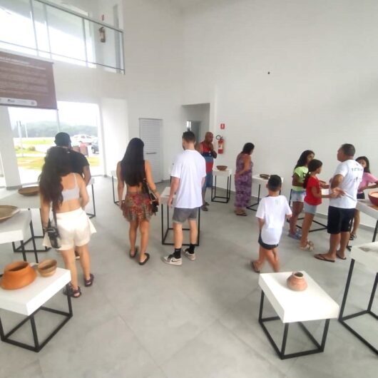 Mirante do Camaroeiro apresenta exposições com temática indígena do grupo Ubuntu Caraguatatuba – Ceramistas