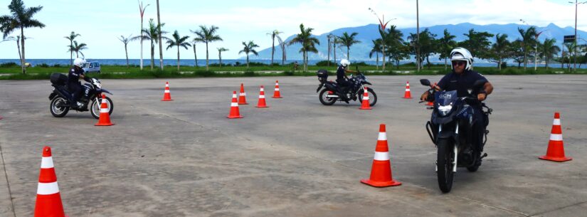 Efetivo da Guarda Civil Municipal do patrulhamento com moto passa por curso de reciclagem e treinamento