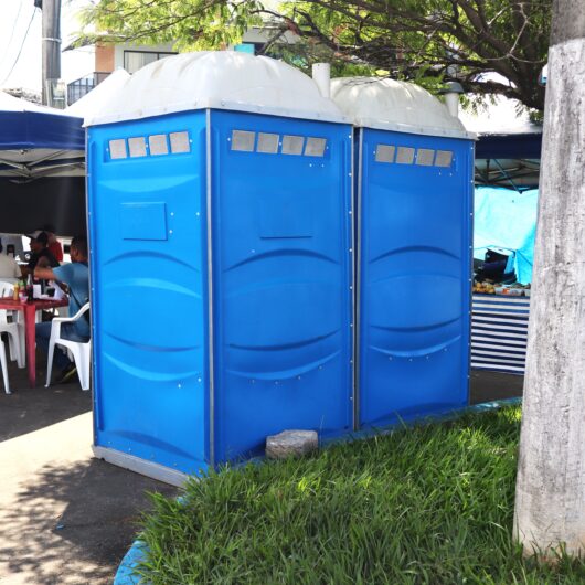 Feiras Livres de Caraguatatuba passam a ter Banheiro Químico