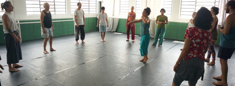 11º Encontro Internacional de Contato Improvisação no Litoral segue até domingo em Caraguá