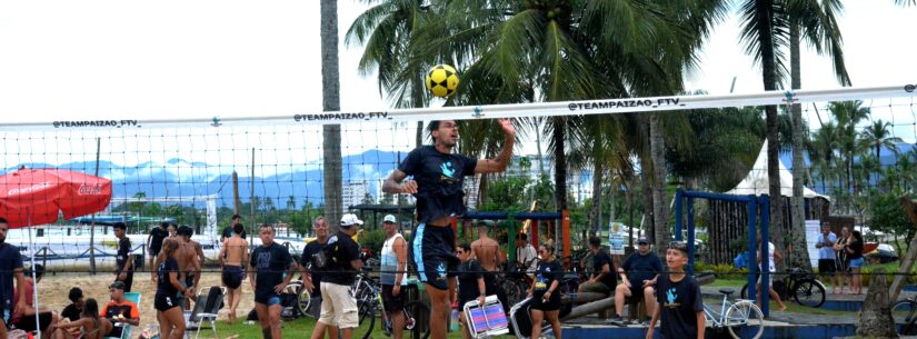 Torneio de Futevôlei reúne 77 duplas na Praia do Camaroeiro em Caraguatatuba