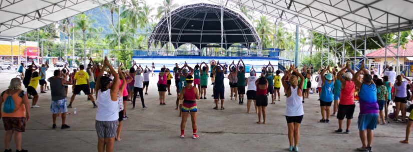 “Esquenta de Carnaval” dos usuários do Centro Integrado de Atenção à Pessoa com Deficiência e ao Idoso movimenta Praça da Cultura