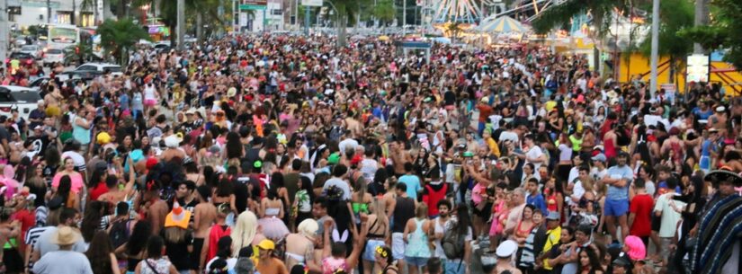 Domingo de Carnaval movimenta Caraguatatuba com desfile de seis blocos