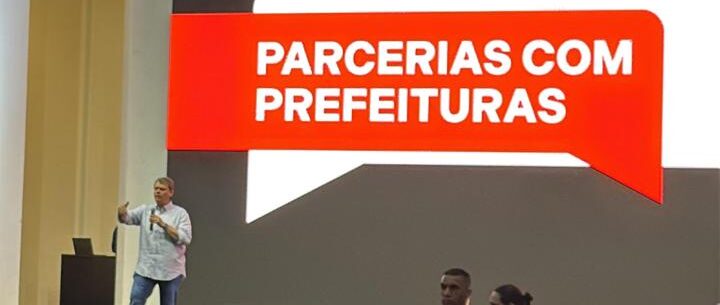 Caraguatatuba participa de encontro com o Governo de São Paulo para fortalecer parceria e investimentos