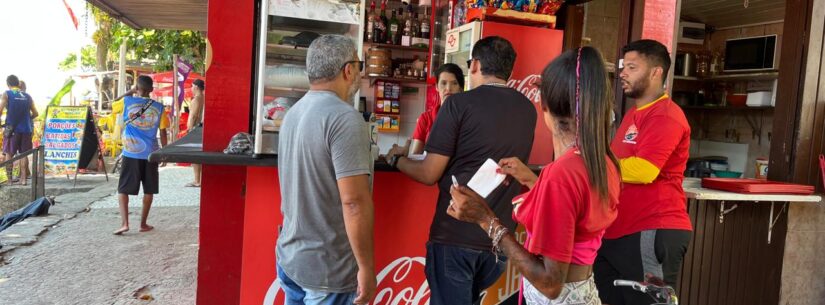 “Operação Castelinho de Areia” da Secretaria de Urbanismo notifica quiosques por ocupação irregular em Caraguatatuba